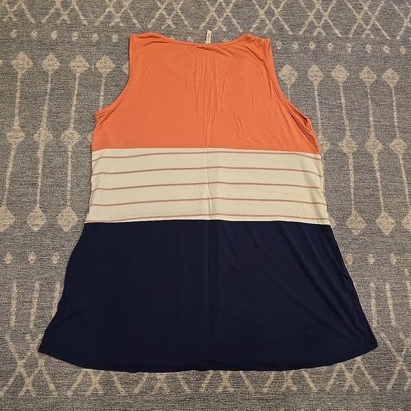Tri-colored Tank Top - Picture 2 of 2